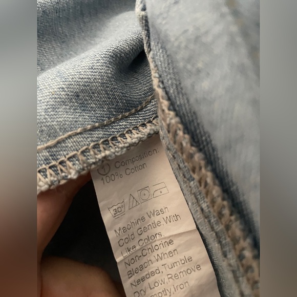 Denim Cropped Jacket - Picture 3 of 3